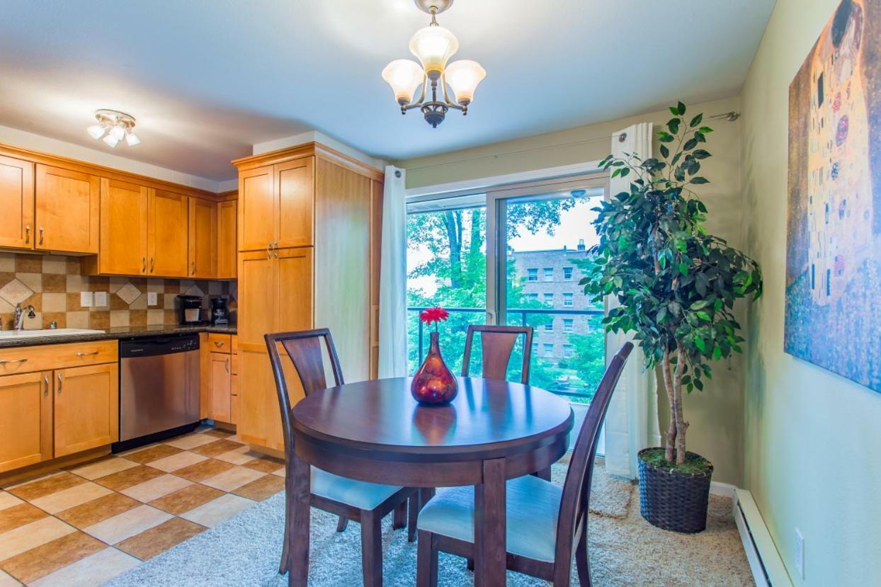 Sea View, Best Area, No Stairs, Wd, 2 Bedrooms, Jacuzzi Bath, New Carpet, Balcony, View, 825Sf Tacoma Ngoại thất bức ảnh