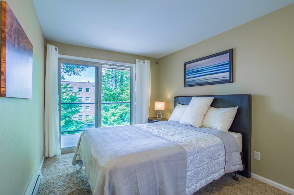 Sea View, Best Area, No Stairs, Wd, 2 Bedrooms, Jacuzzi Bath, New Carpet, Balcony, View, 825Sf Tacoma Ngoại thất bức ảnh